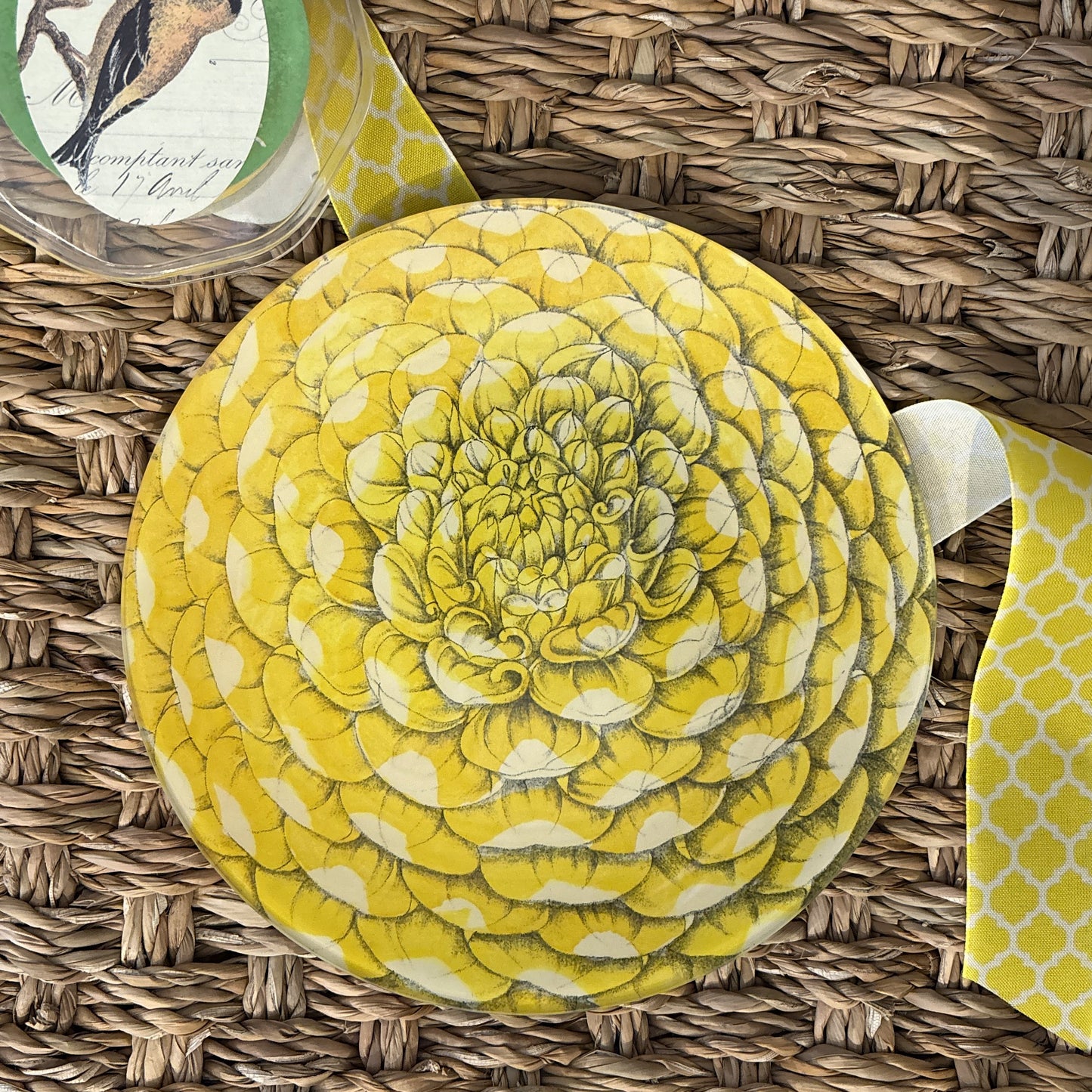 Mrs. Hansard Dahlia Round Tray