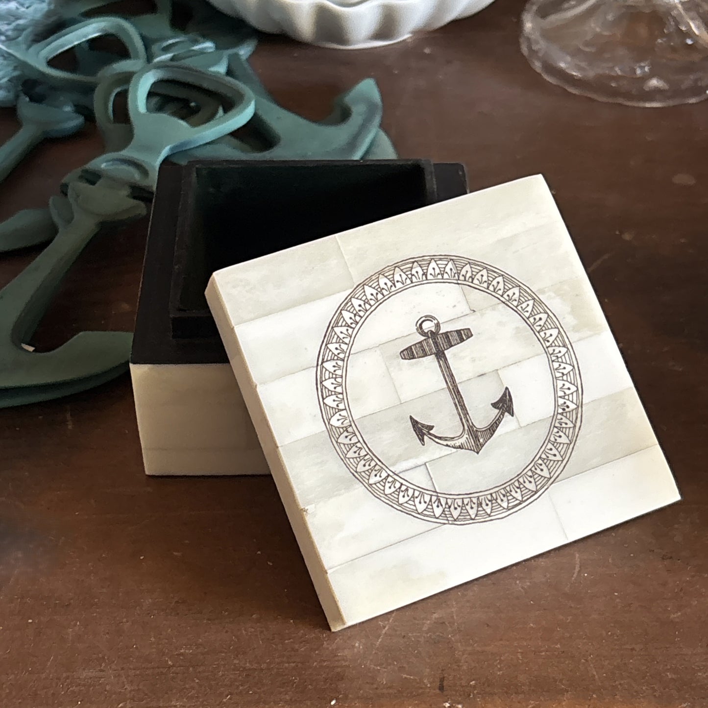Anchor in Circle White Bone Box