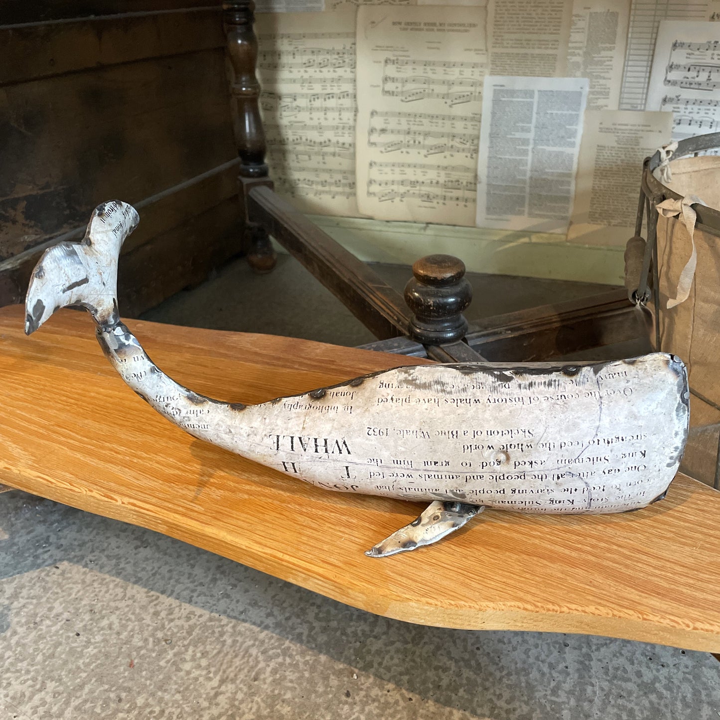 Reclaimed White Whale, Large