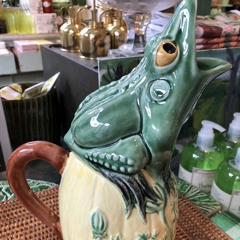 Frog Pitcher