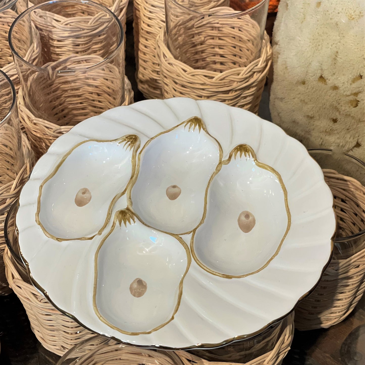 White & Gold Oyster Plate