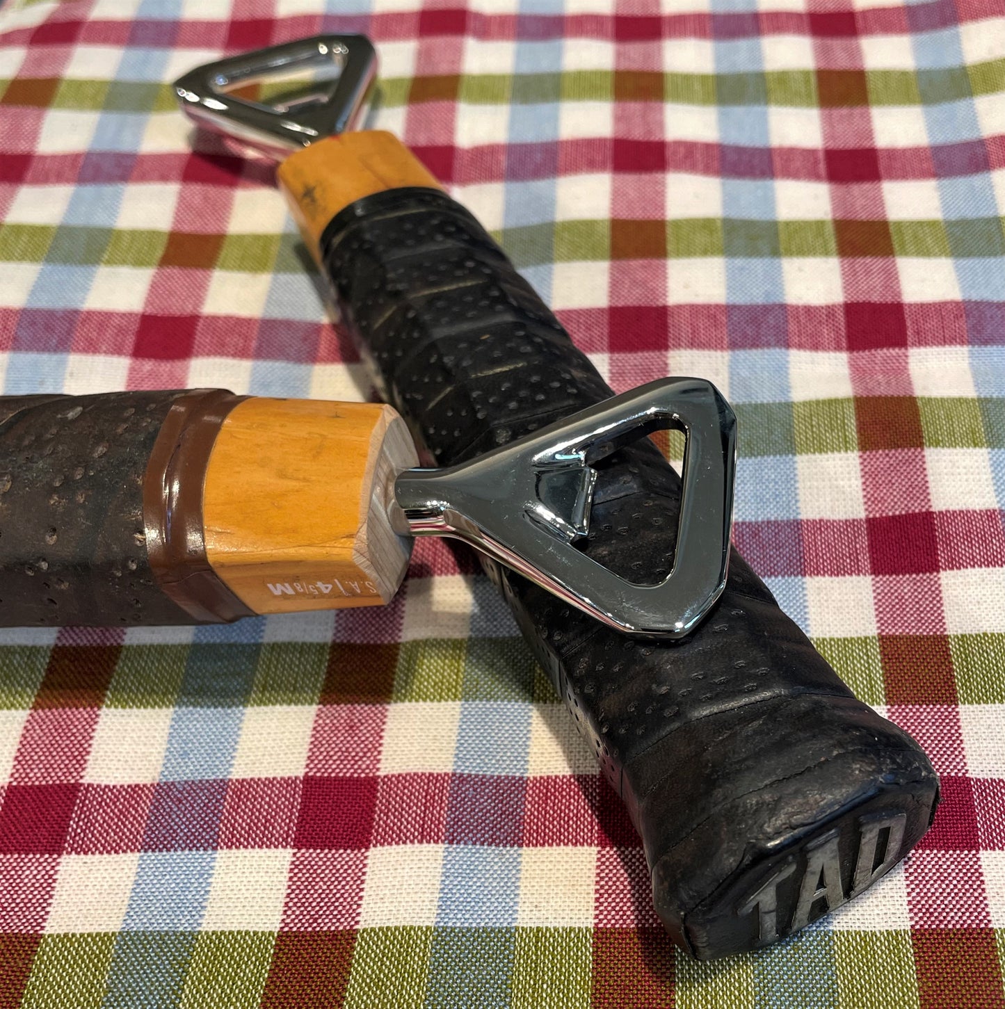 Tennis Handle Opener TAD 6