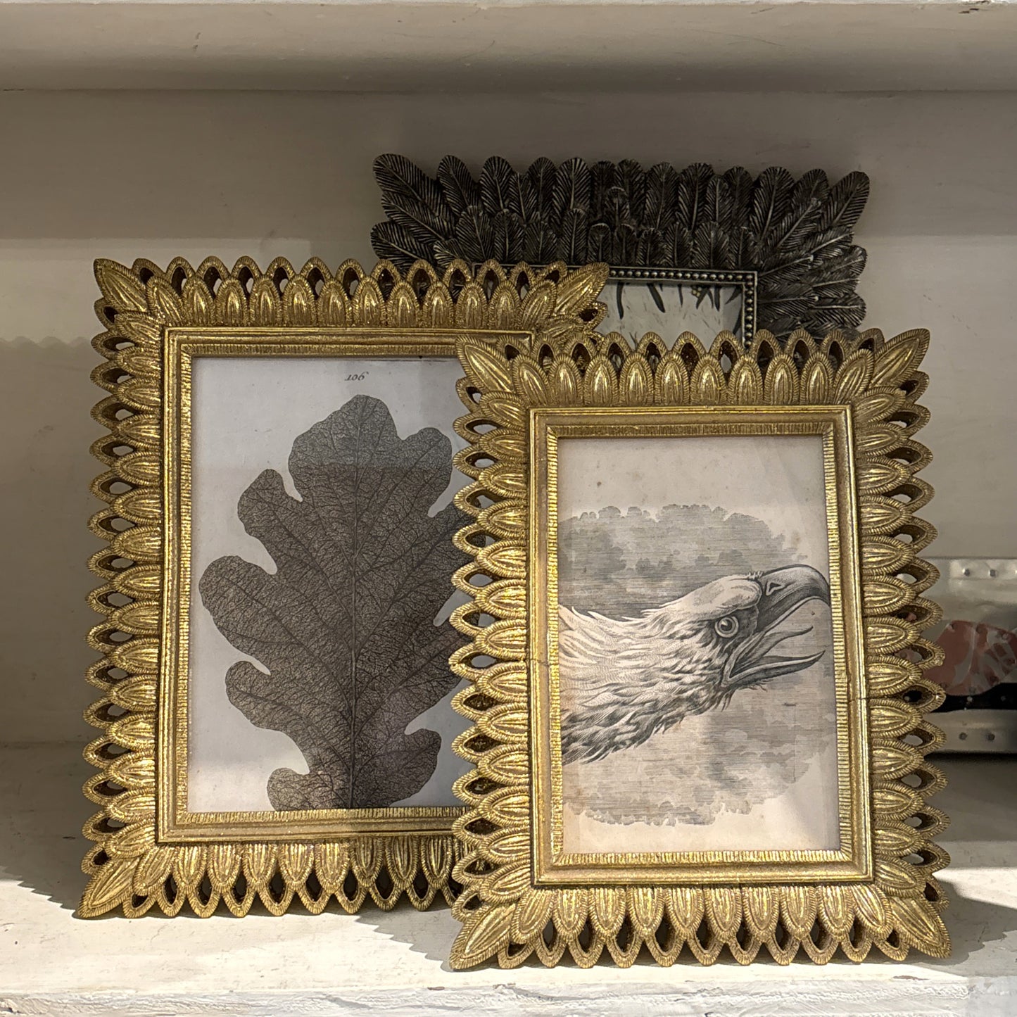 Antique Gold Feather Resin Frame, 4x6"
