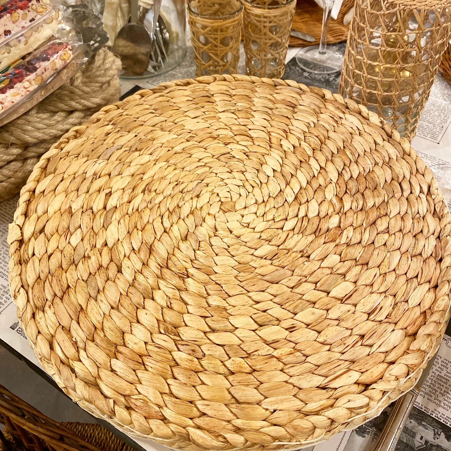 Water Hyacinth Round Placemat