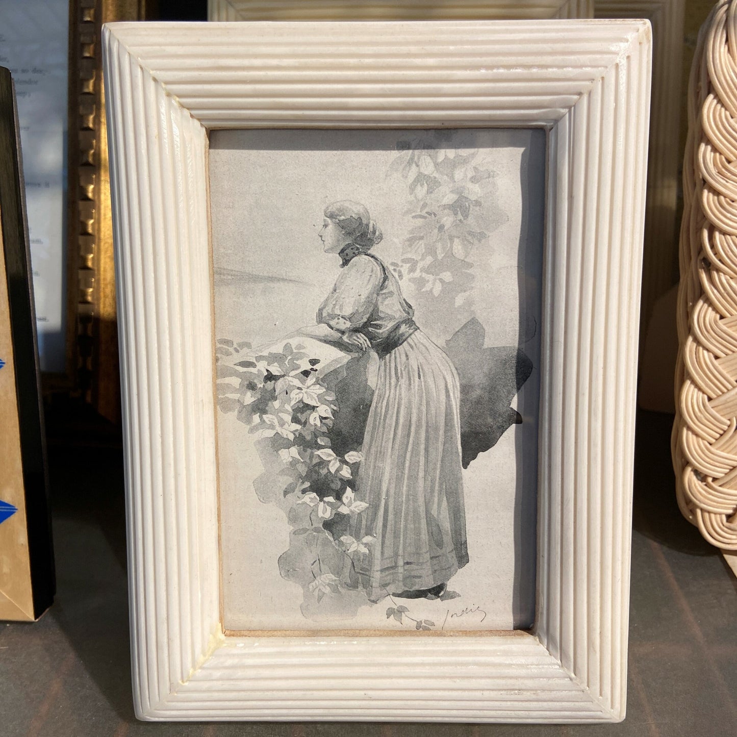 White Ridge Rectangular Frame