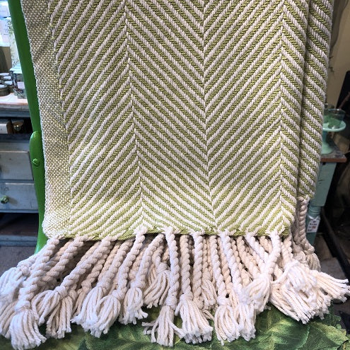 Apple Herringbone Cotton Throw