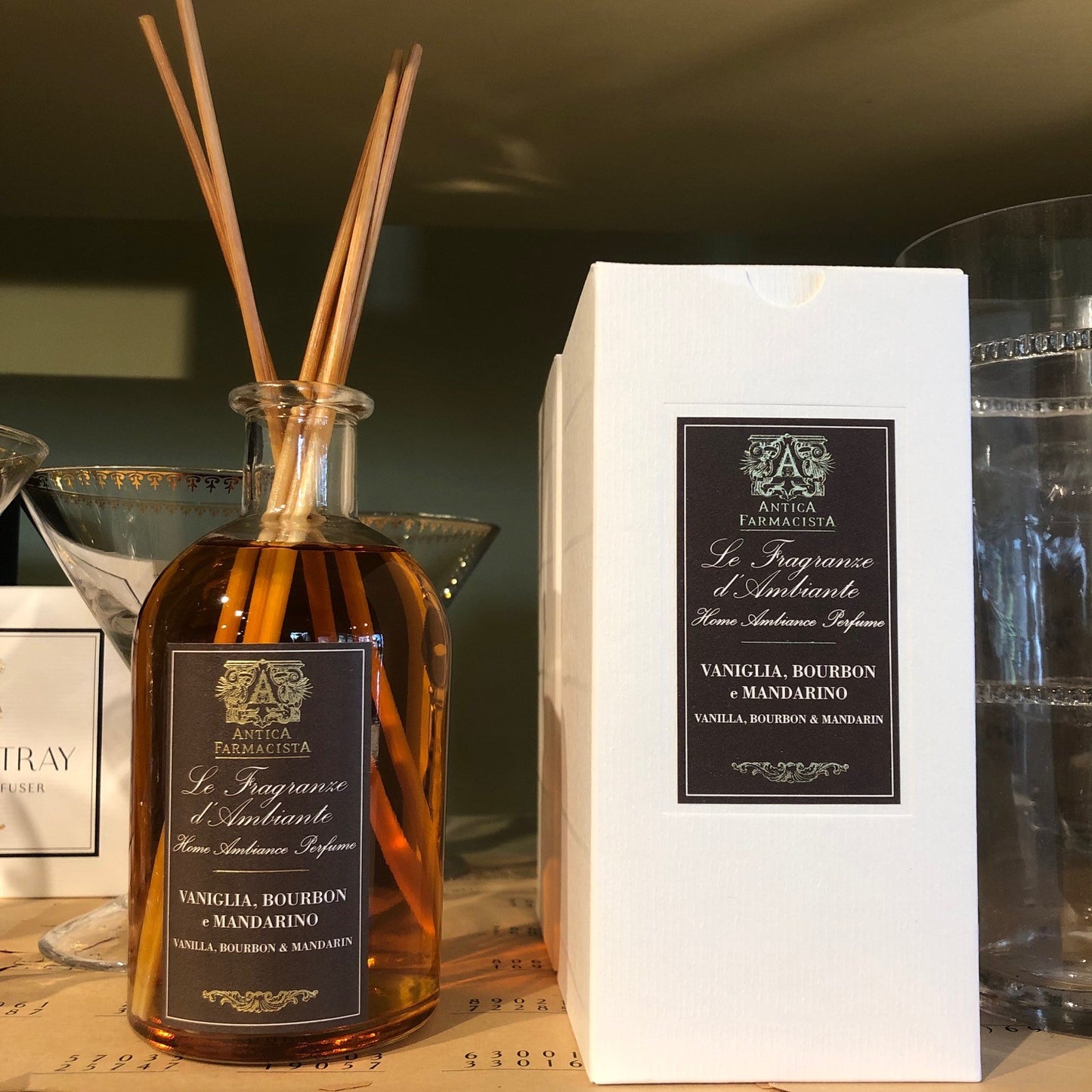 Vanilla Bourbon Large Ambiance