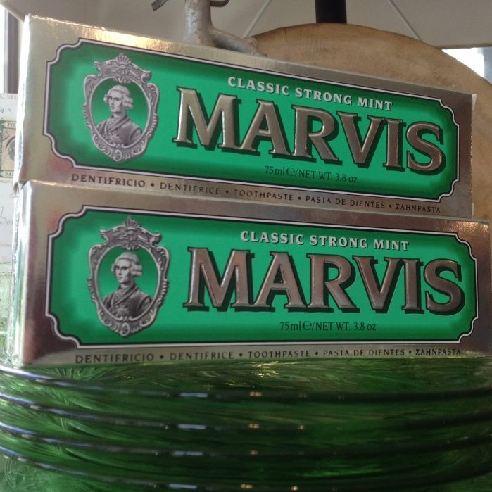 Classic Strong Mint Toothpaste