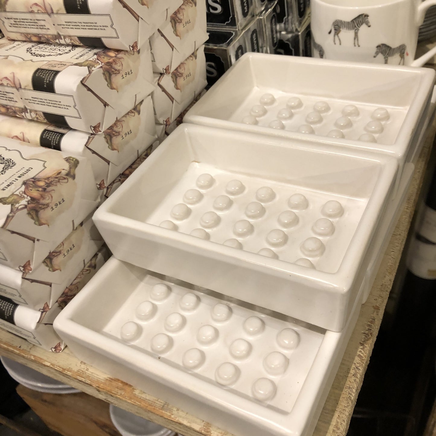 Raised Peg Soap Dish