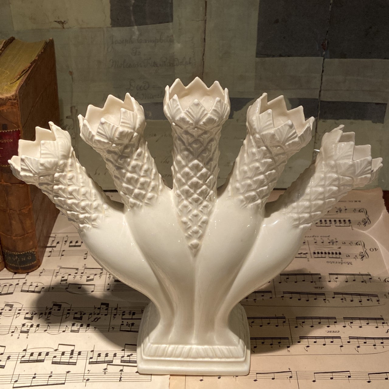 Vintage Wedgwood Etruria Finger Vase