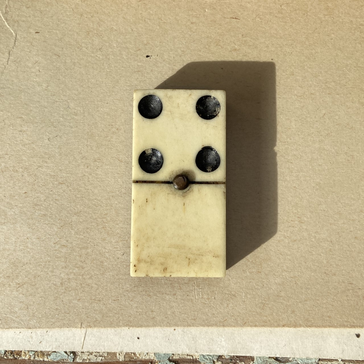 Vintage Domino