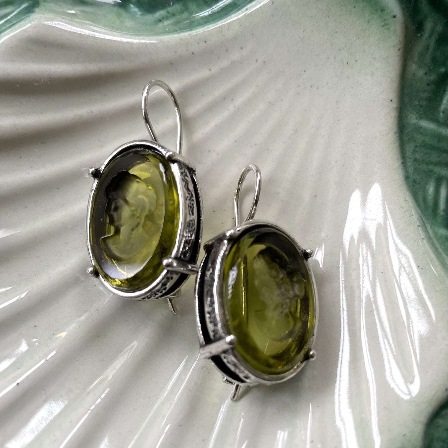 Moss Oval Silver Intaglio Earrings