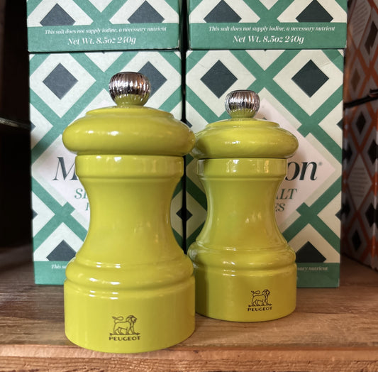 Pistachio Green Pepper Grinder, 4"