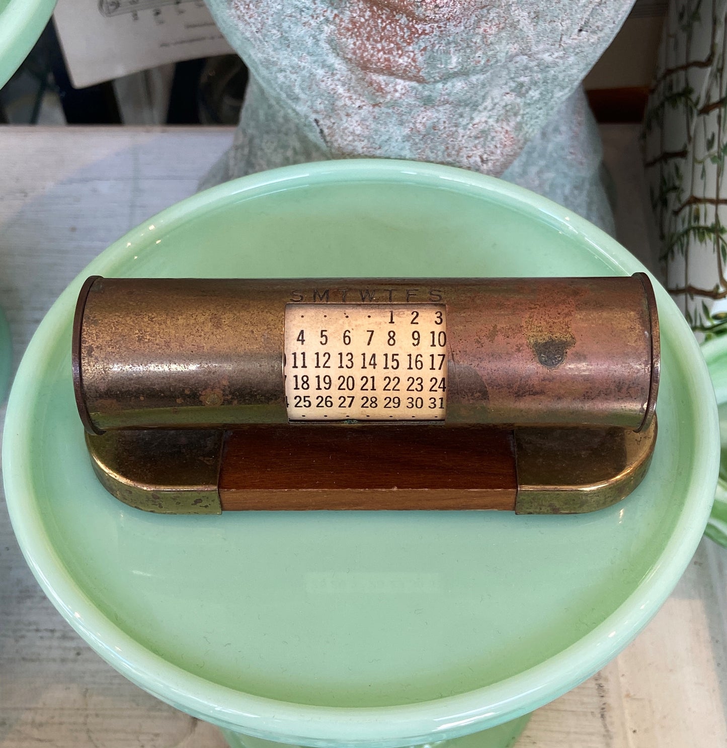 Vintage Desk Perpetual Calendar