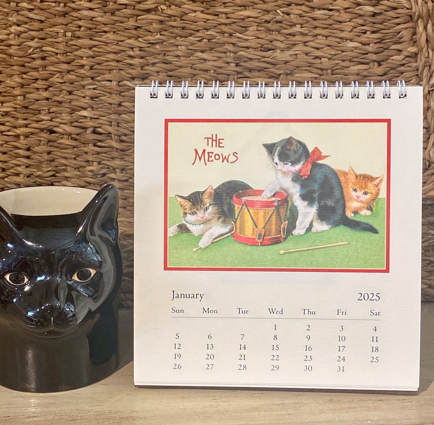 Vintage Cats 2025 Desk Calendar