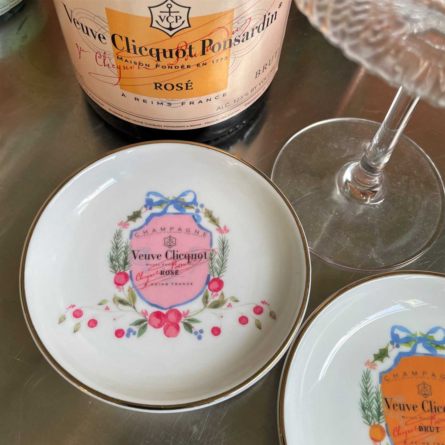 Veuve Ribboned Pink Round Dish