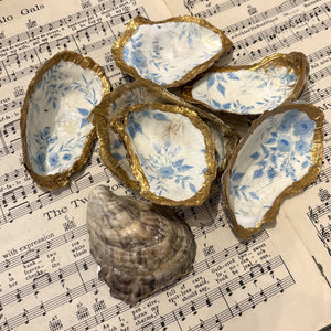 Decoupaged Blue Floral Oyster