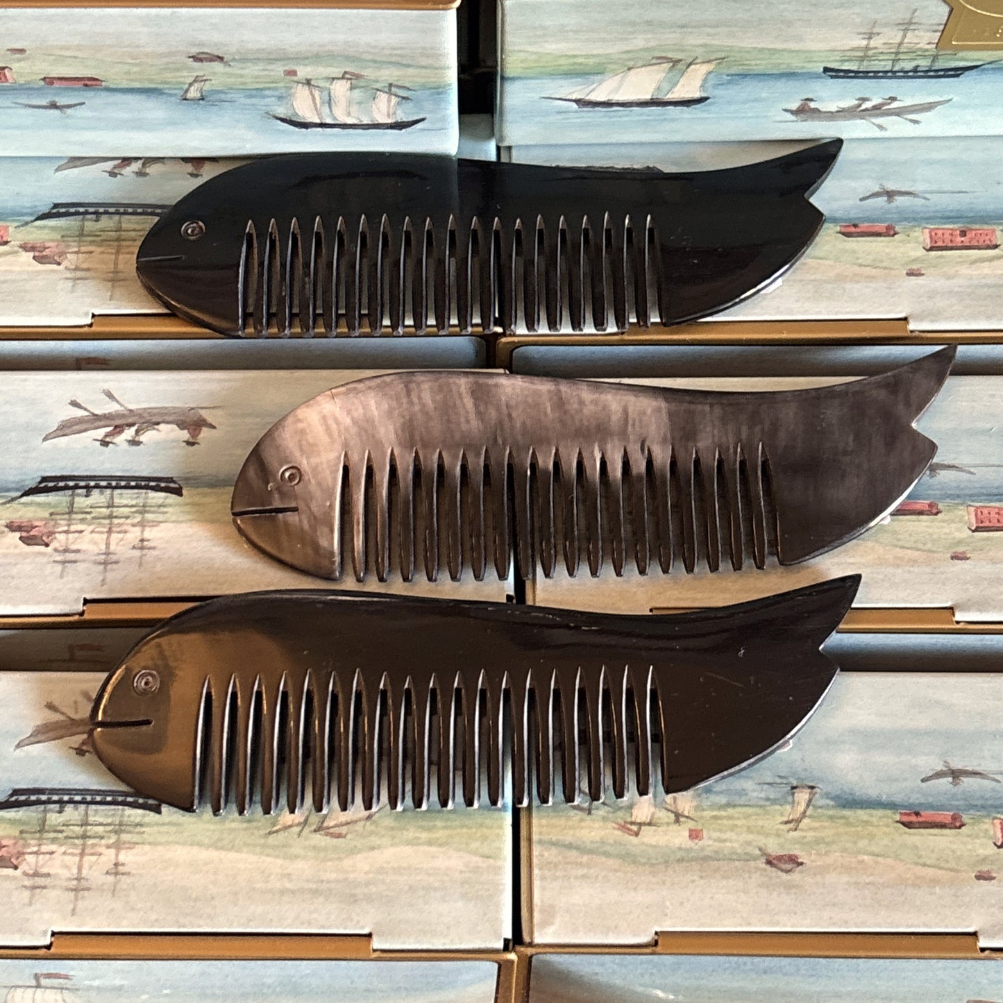 Horn Whale Comb, 4.5"