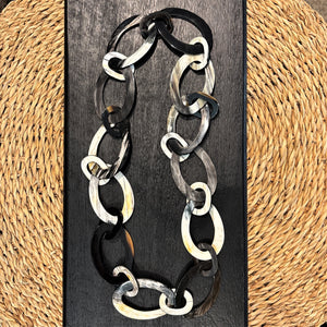 Oval Link Horn Necklace Black & White