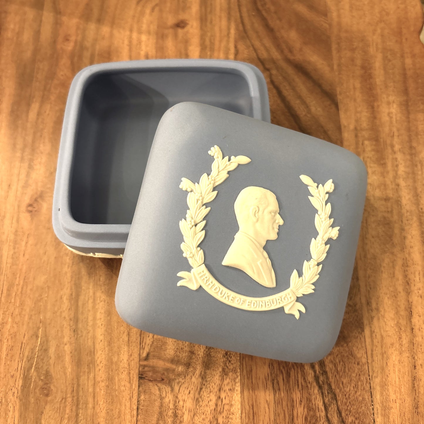 Vintage Wedgwood Box No. 02, Blue