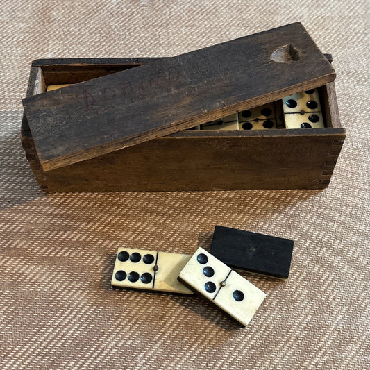 Vintage Domino Set Medium No. 02