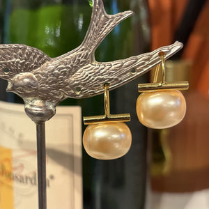 Medium Petal Pink Pebble Pearl Earrings