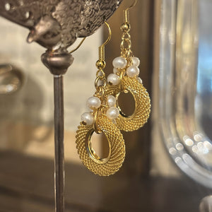 Mesh Hoop with Pearl Clusters Earrings
