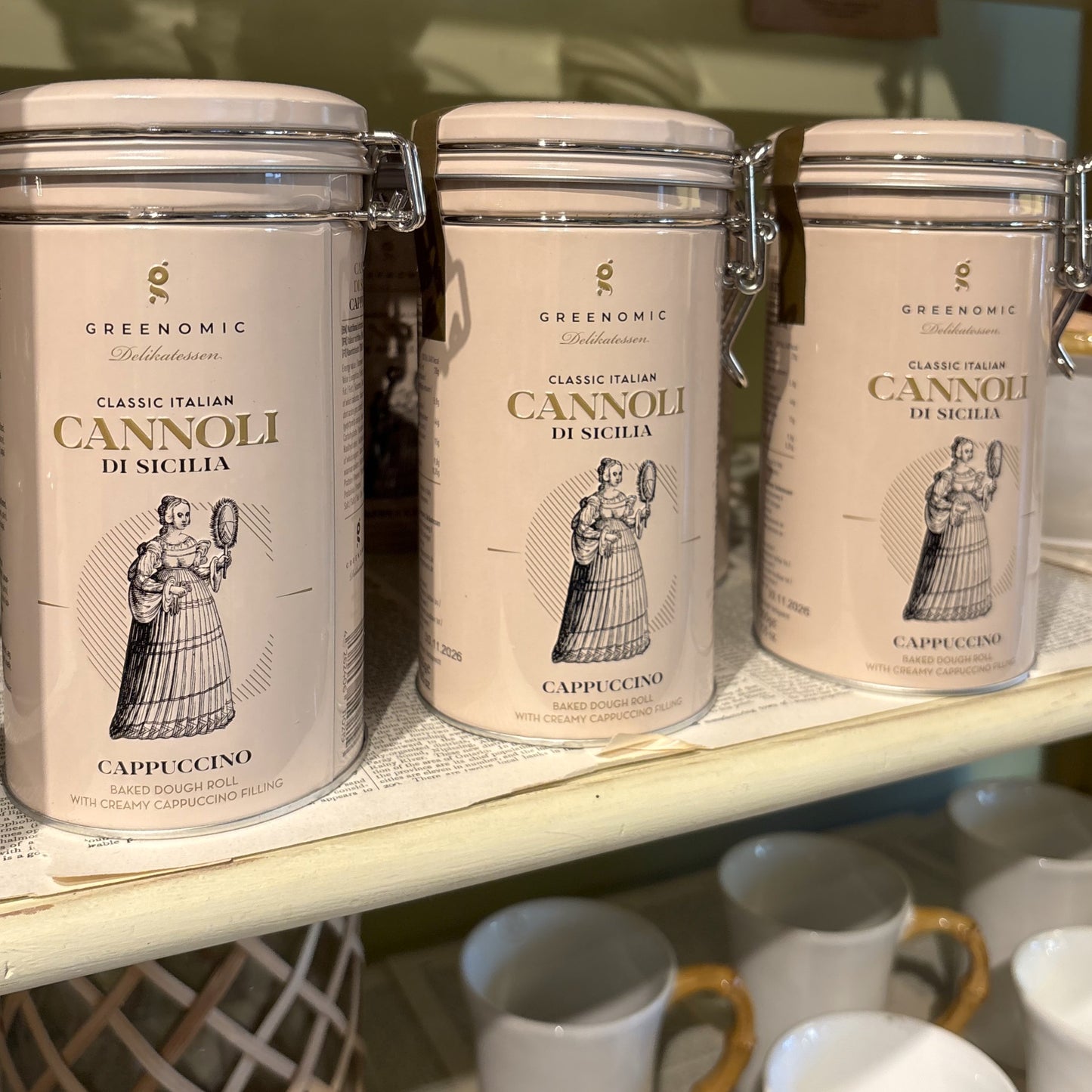 Italian Cappuccino Cannoli