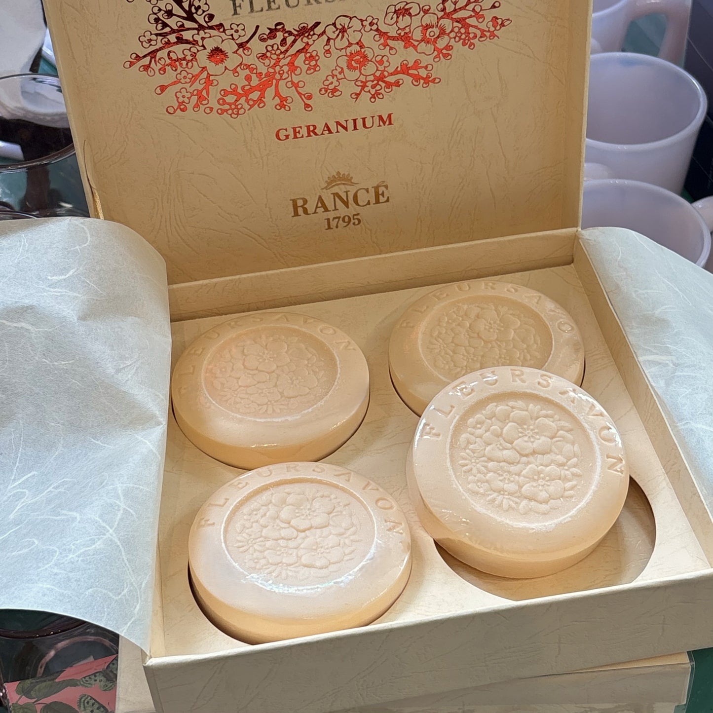 Geranium Soap Box