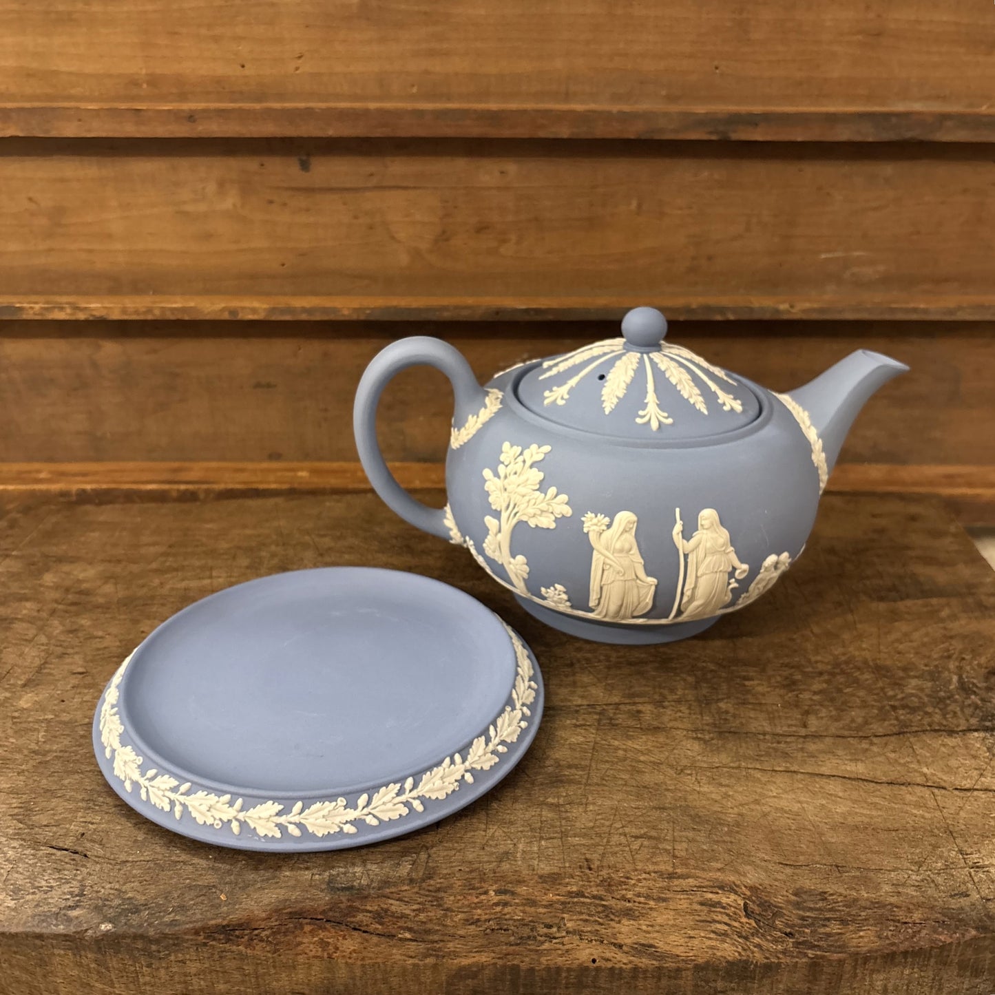 Vintage Wedgwood Teapot & Base, Blue