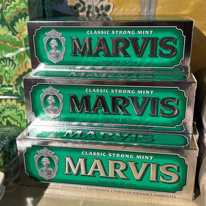 Classic Strong Mint Toothpaste