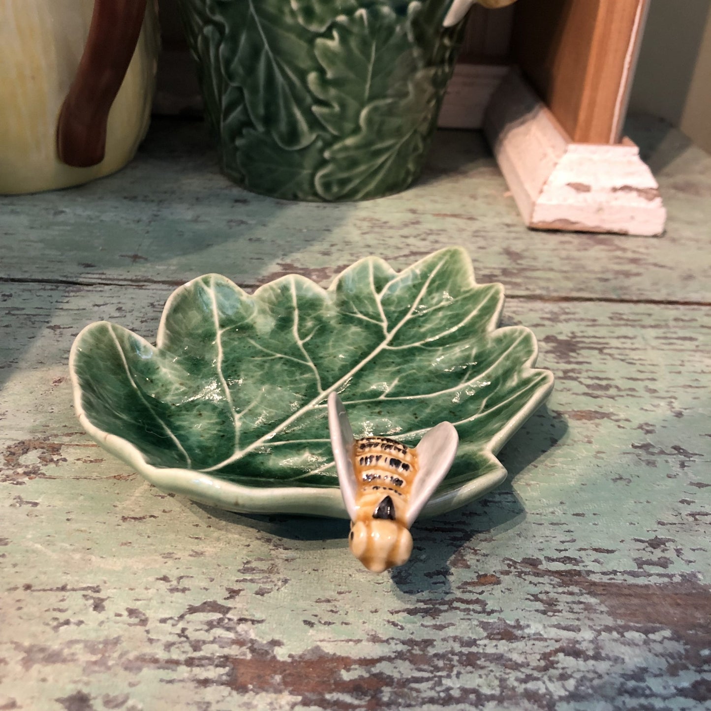 Leaf with Bee Dish