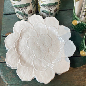 White Geranium Charger