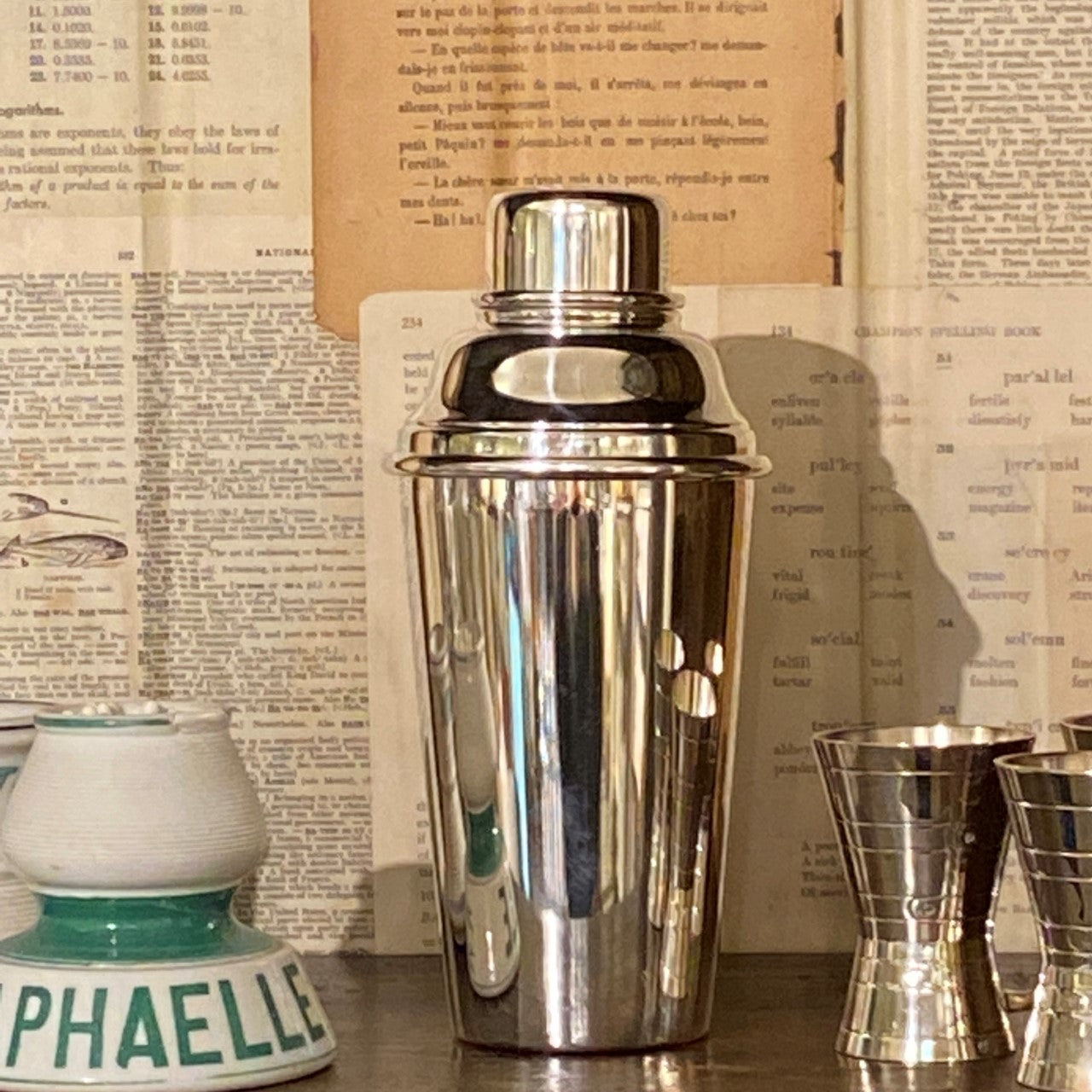 Vintage Simple Midcentury Cocktail Shaker