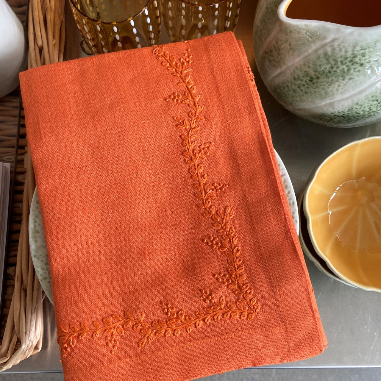 Embroidered Orange Vine Napkin Set